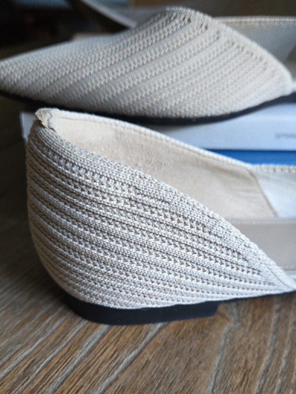 Vivaia Melia Flats Pointed in Light Beige - Picture 9 of 13